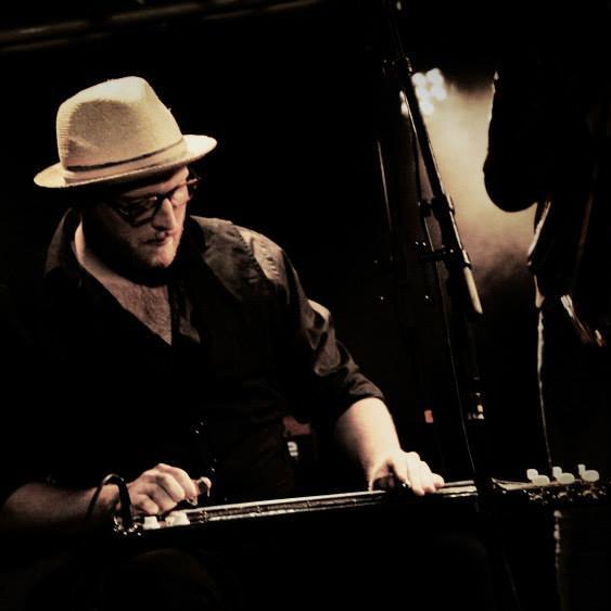 Mads - Banjo Elbas Guitar Lap Steel og Dobro guitar Mandolin Ukulele - Aarhus